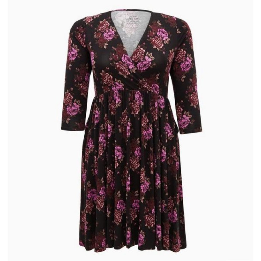 Faux wrap 3/4 sleeve skater dress